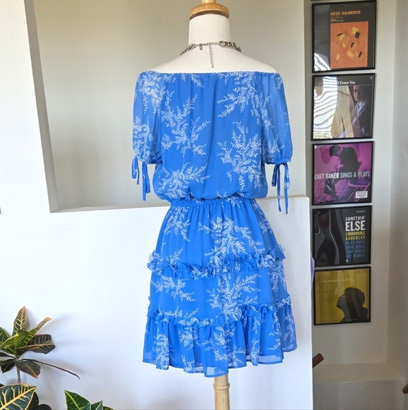 LeLis Gorgeous Azure Blue Botanical Floral Print Dress Size Medium - Picture 7 of 8